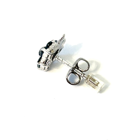 NIB genuine blue sapphires 925 sterling silver stud earrings Septemberbirthstone - Picture 3 of 13